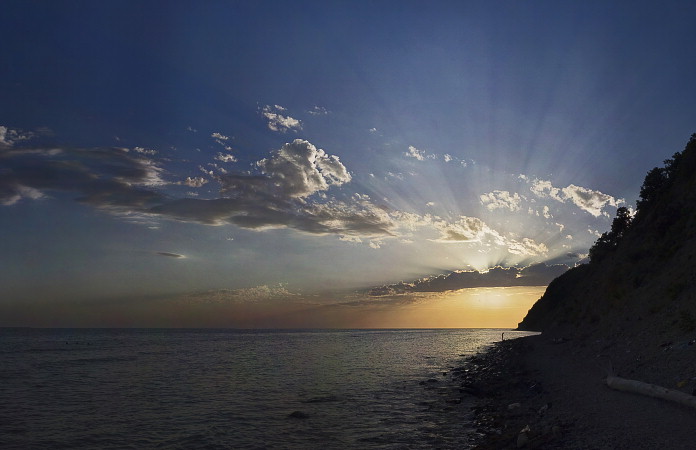 IMG13476_crw-pano.jpg