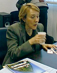 esther_dyson.jpg (21966 bytes)